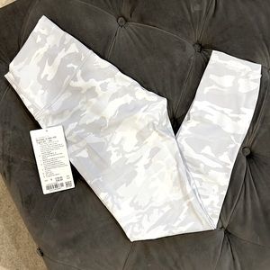 BNWT Lululemon Tights Leggings Size 6